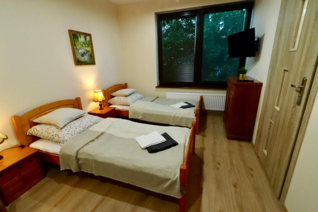 Karczma Pod Jesionem Hotell Brdow Eksteriør bilde