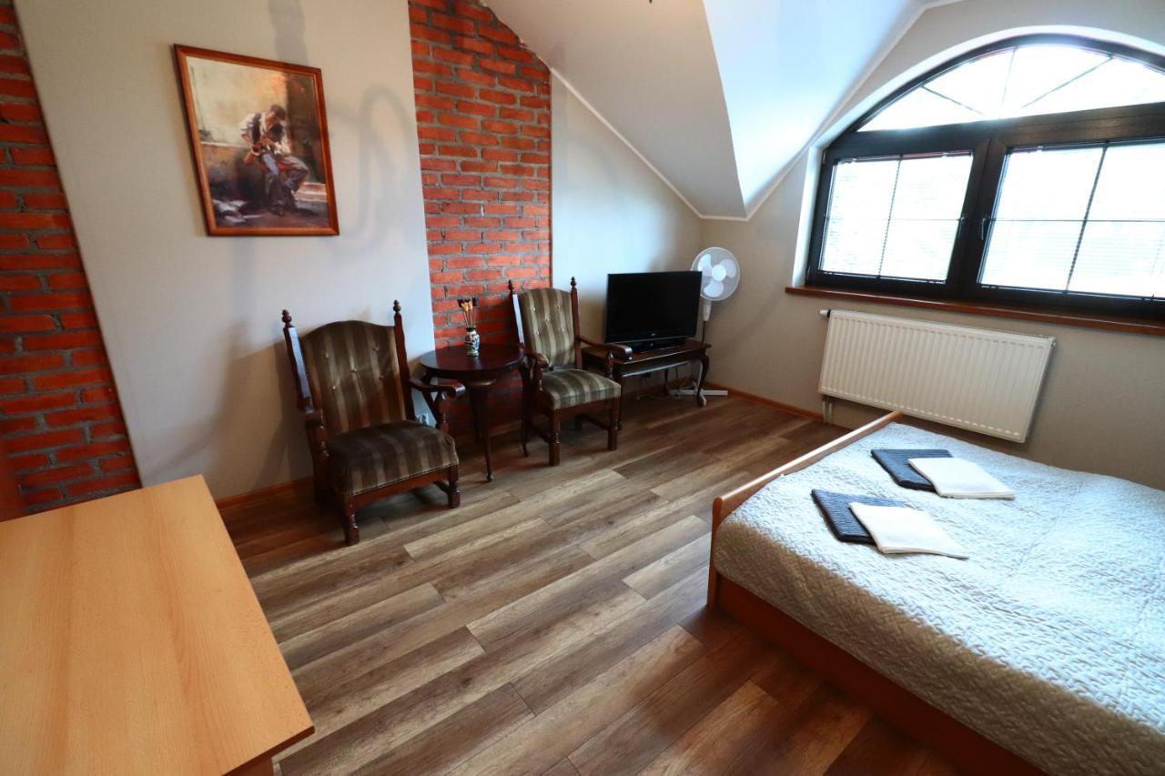 Karczma Pod Jesionem Hotell Brdow Eksteriør bilde