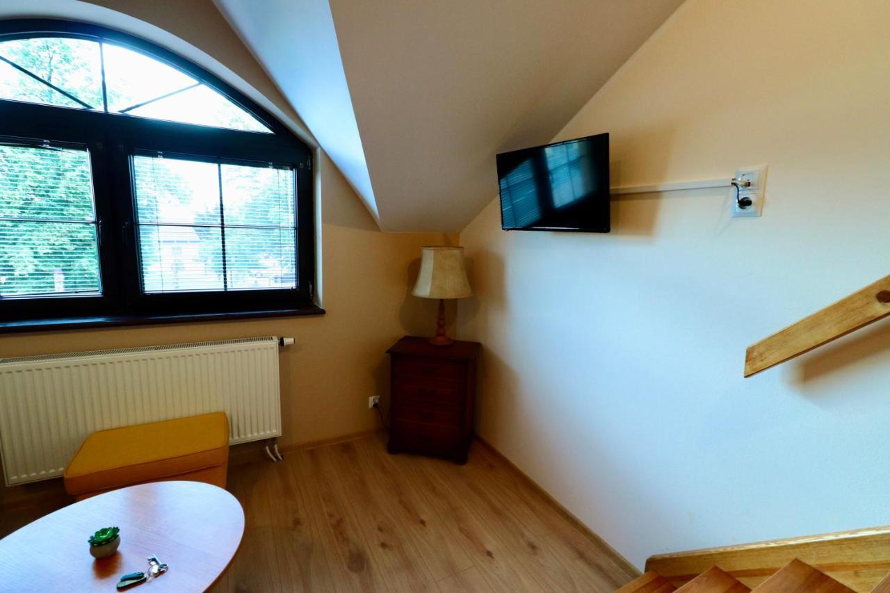 Karczma Pod Jesionem Hotell Brdow Eksteriør bilde