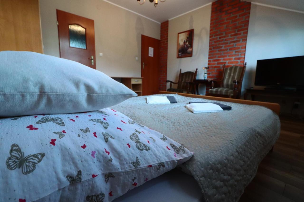 Karczma Pod Jesionem Hotell Brdow Eksteriør bilde